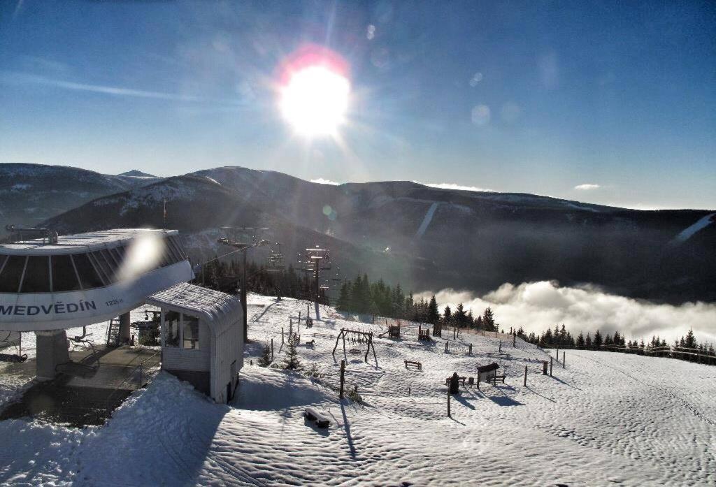 Medvedin 331/110 Apartment Spindleruv Mlyn